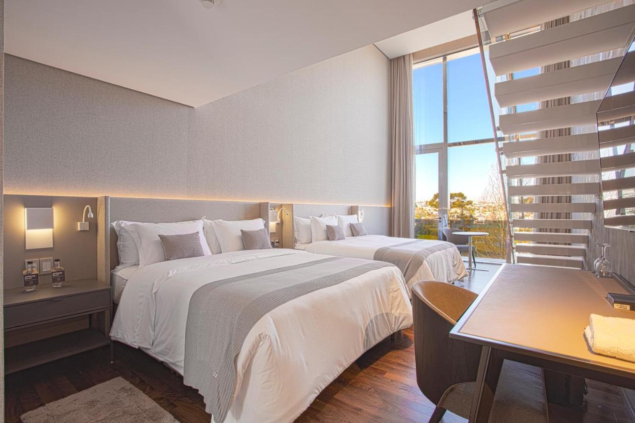 Suryaa Hotel Pinhais, Curio Collection By Hilton Exteriér fotografie