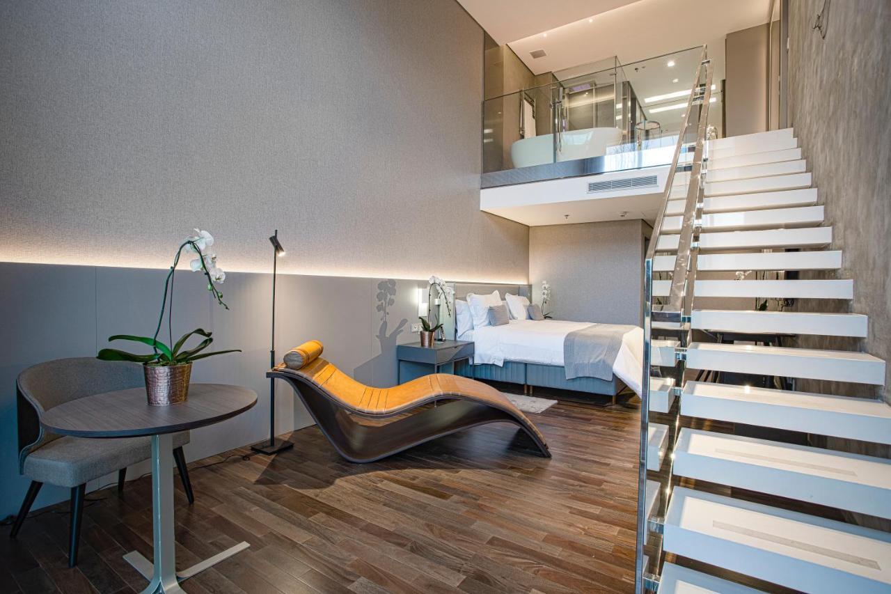 Suryaa Hotel Pinhais, Curio Collection By Hilton Exteriér fotografie