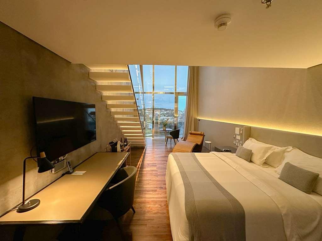 Suryaa Hotel Pinhais, Curio Collection By Hilton Zařízení fotografie